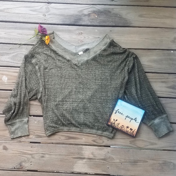 NWT Free People Southside V-neck Thermal - Picture 2 of 4